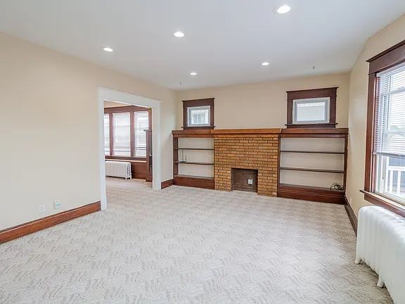 43 N Park Ave FLOOR 2, Buffalo, NY 14216