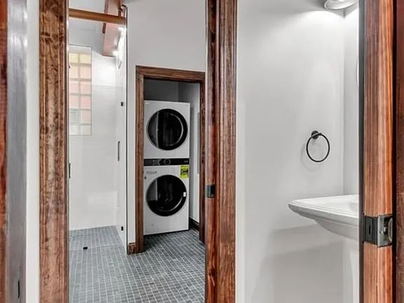 444 Linwood Ave, Buffalo, NY 14209