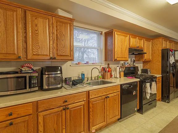 4639 Chestnut Ridge Rd, Buffalo, NY 14228