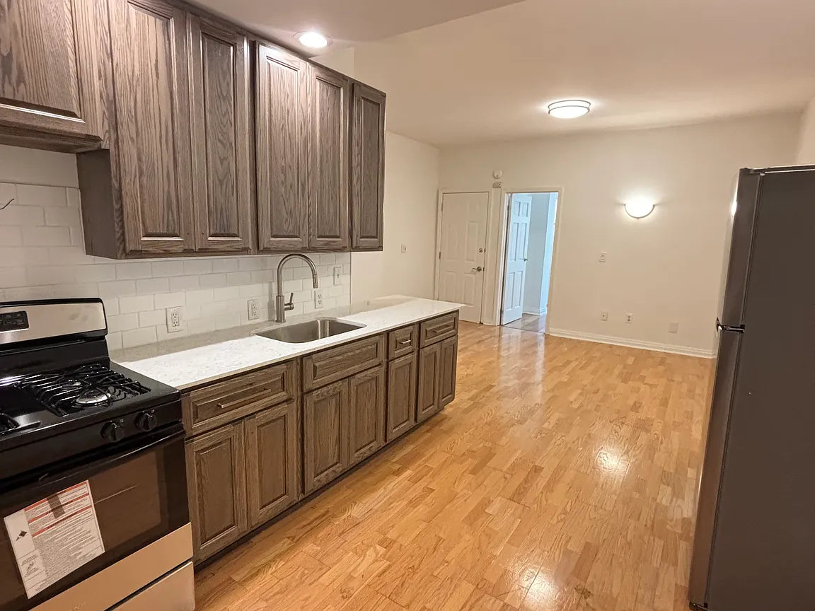 735 Ashland Ave, Buffalo NY 14222