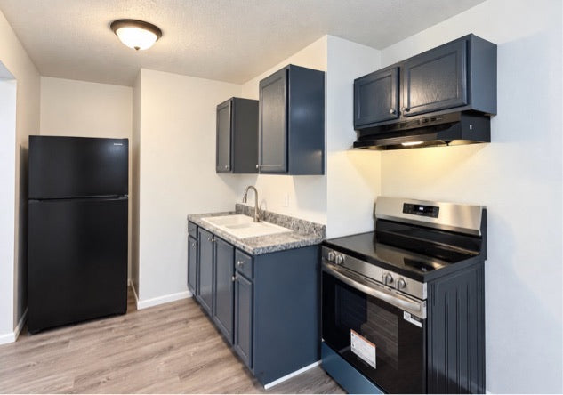 3 bed 1 bath - 5714 Buffalo Avenue - 2 Niagara Falls, NY 14304