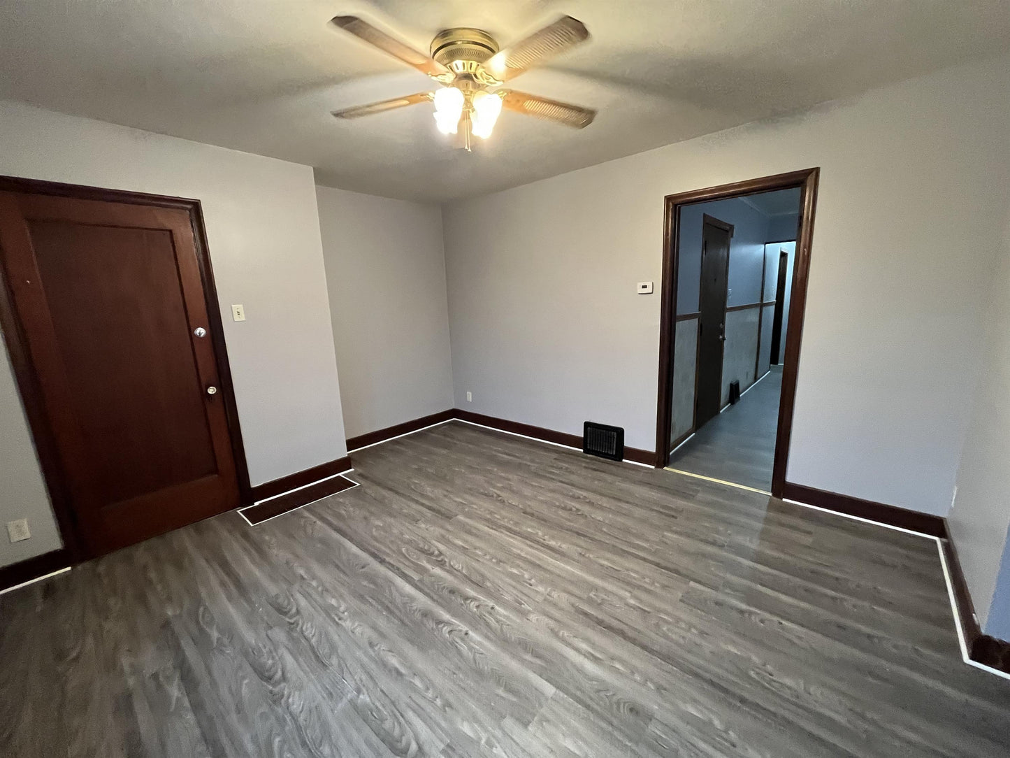 2 bed 1 bath - 487 25th Street - Lower Niagara Falls, NY 14303