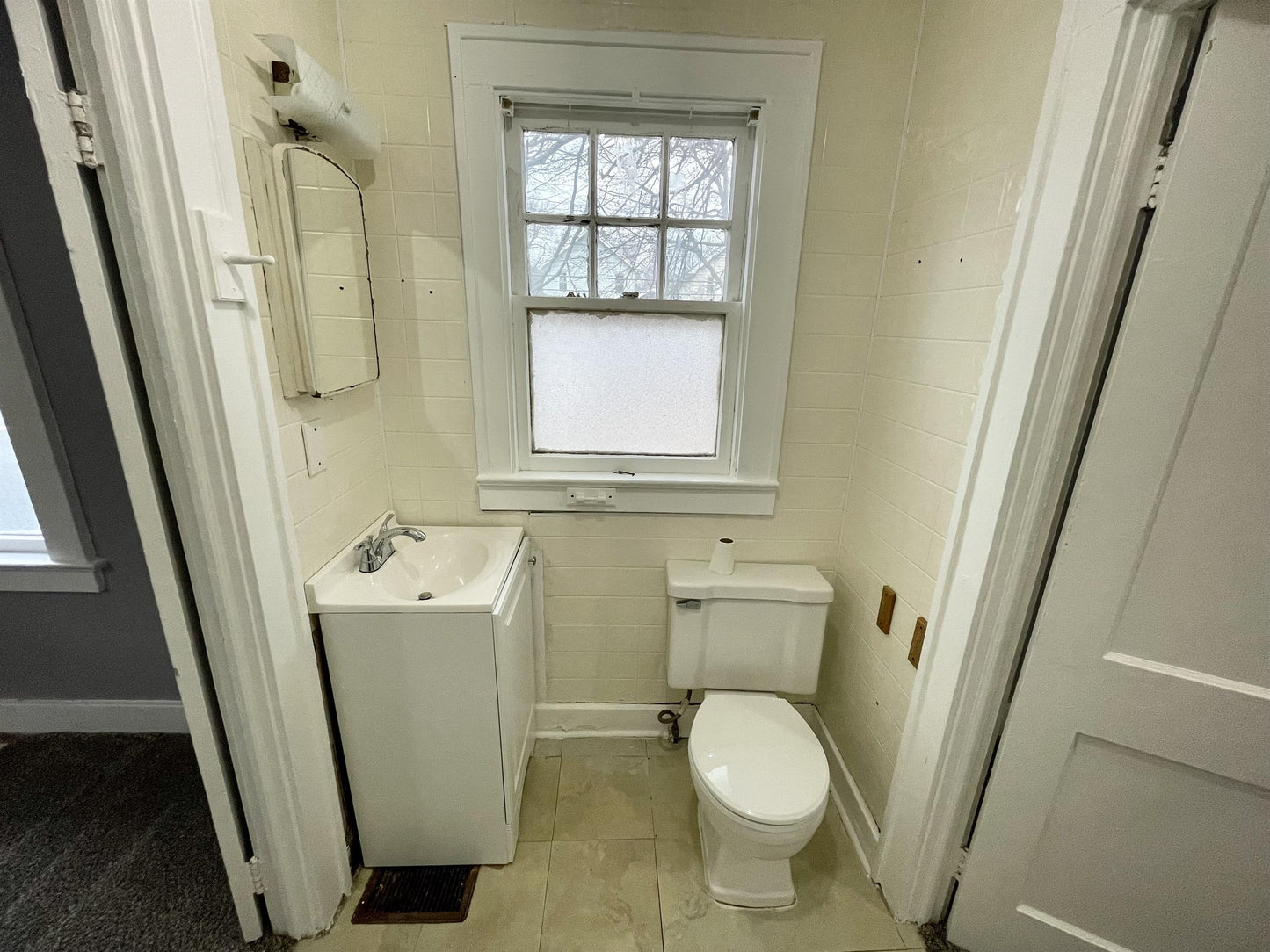 2 bed 1 bath - 640 Magee Avenue - 1 Rochester, NY 14613