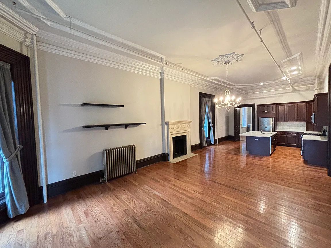 49 Cottage St APT 1 Buffalo NY 14201