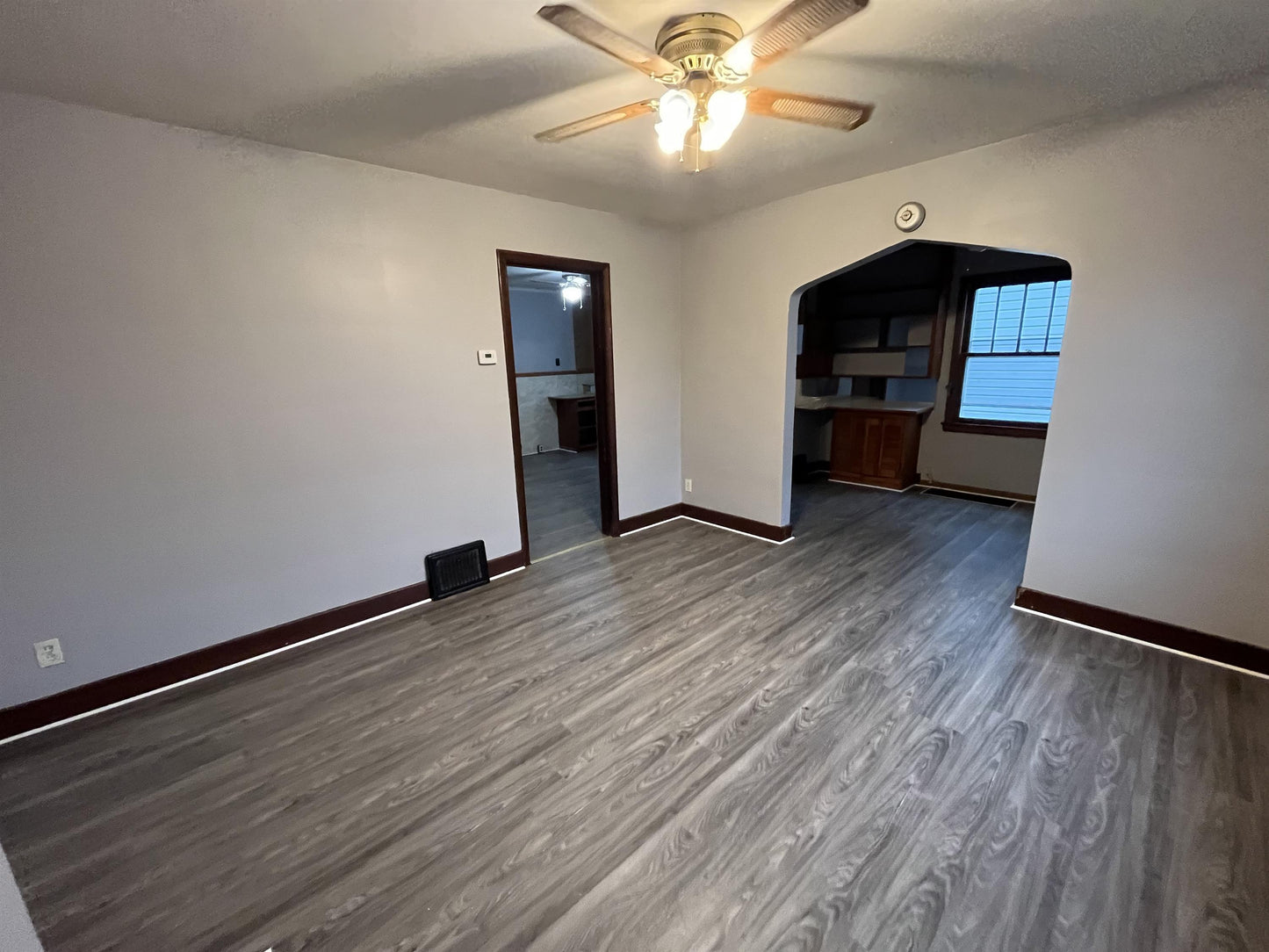 2 bed 1 bath - 487 25th Street - Lower Niagara Falls, NY 14303