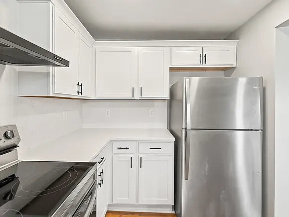 4 bed 1 bath- 834 Elmwood Ave #2, Buffalo, NY 14222