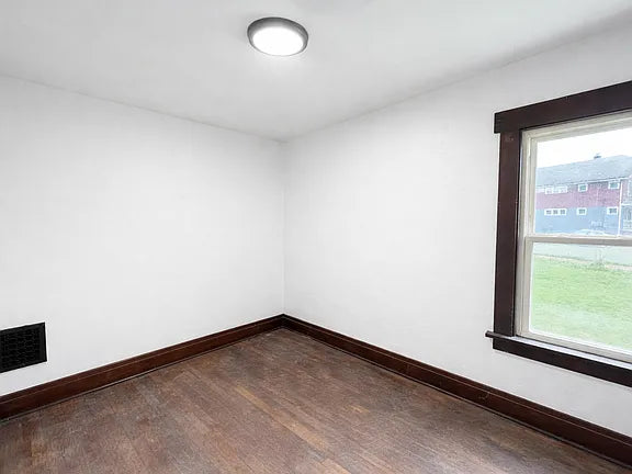 3 bed 1 bath- 20 Macamley St #1, Buffalo, NY 14220