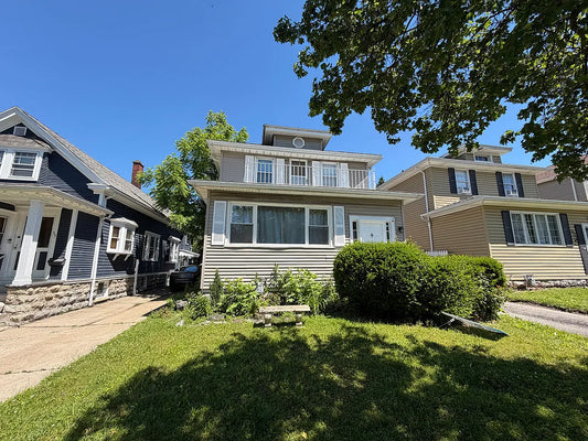 4 bed 2 bath - 51 W Northrup Pl, Buffalo, NY 14214