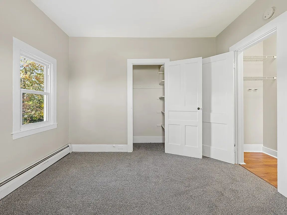 5312 Genesee St APT 3, Bowmansville, NY 14026