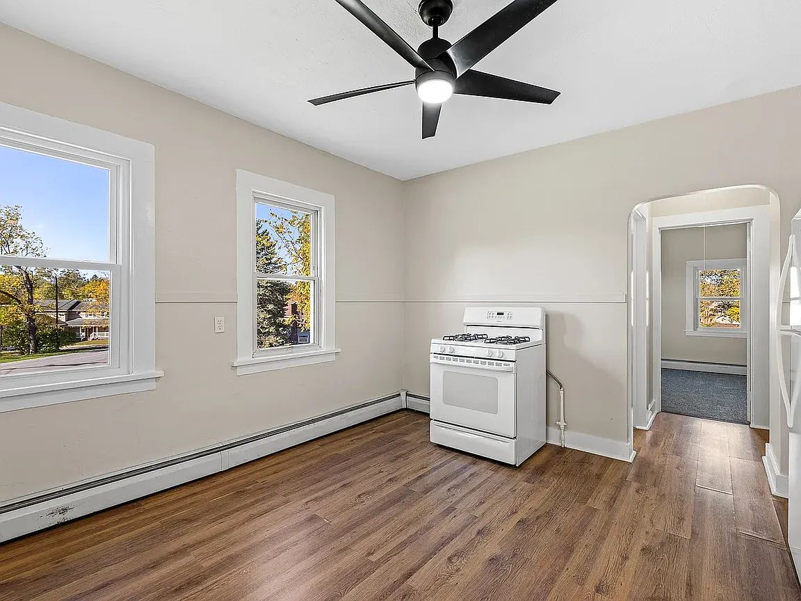 5312 Genesee St APT 3, Bowmansville, NY 14026