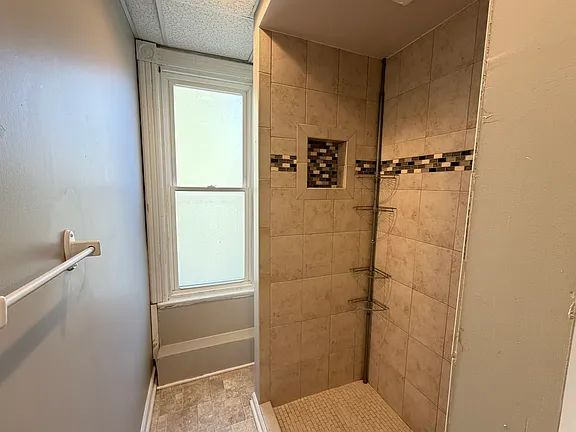 535 Massachusetts Ave #LR, Buffalo, NY 14213