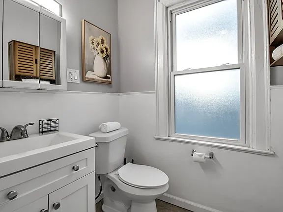 580 Potomac Ave #UR, Buffalo, NY 14222