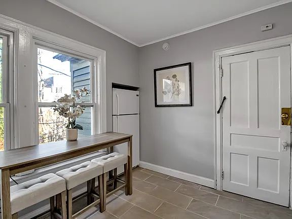 580 Potomac Ave #UR, Buffalo, NY 14222