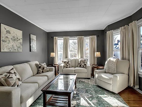 580 Potomac Ave #UR, Buffalo, NY 14222