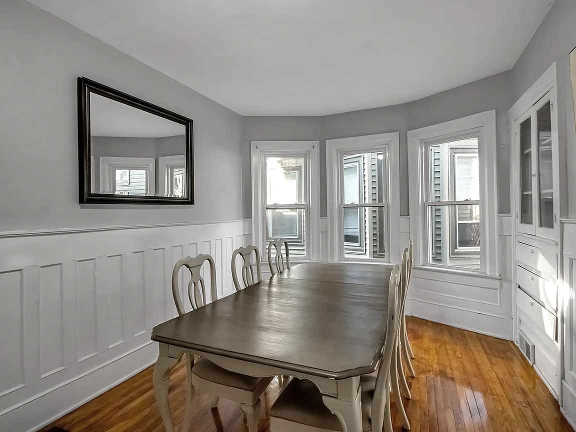 580 Potomac Ave #UR, Buffalo, NY 14222