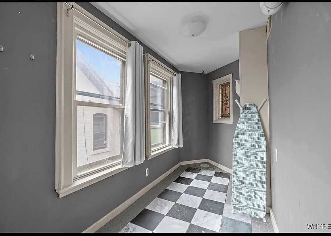 59 Irving Pl #2, Buffalo, NY 14201