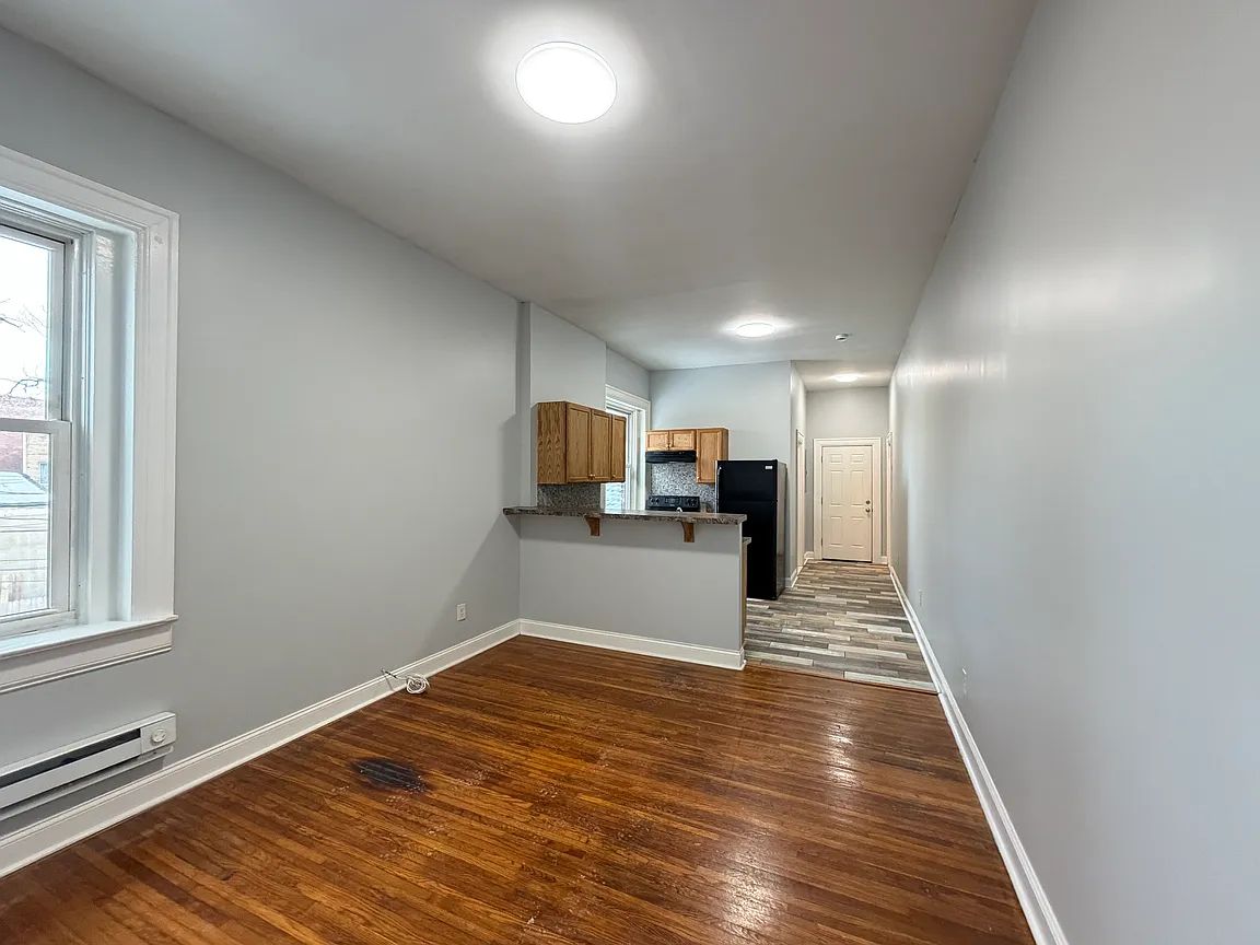 5 Oakwood Pl #1, Buffalo, NY 14214