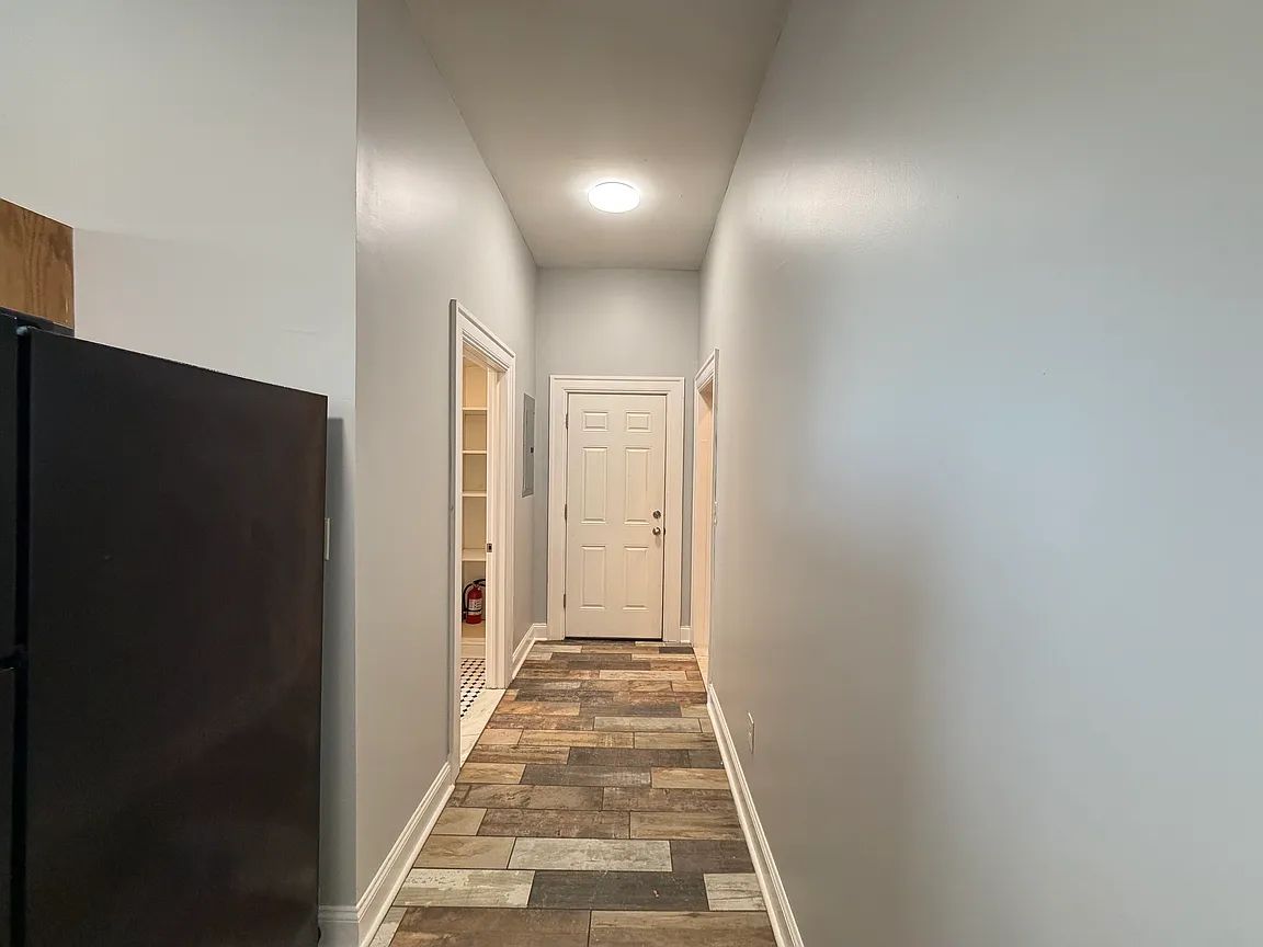 5 Oakwood Pl #1, Buffalo, NY 14214