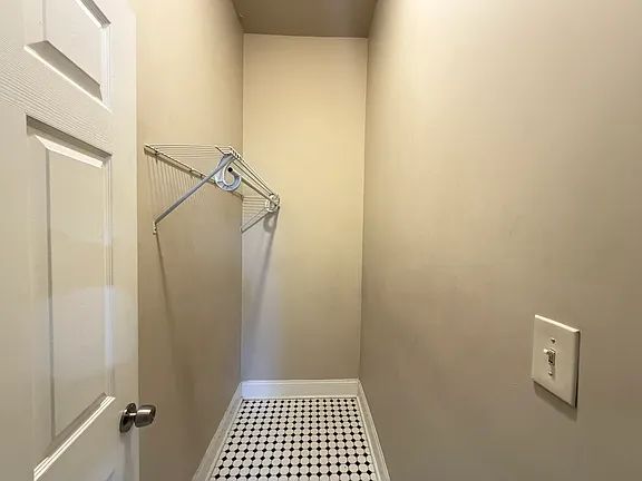 5 Oakwood Pl #1, Buffalo, NY 14214