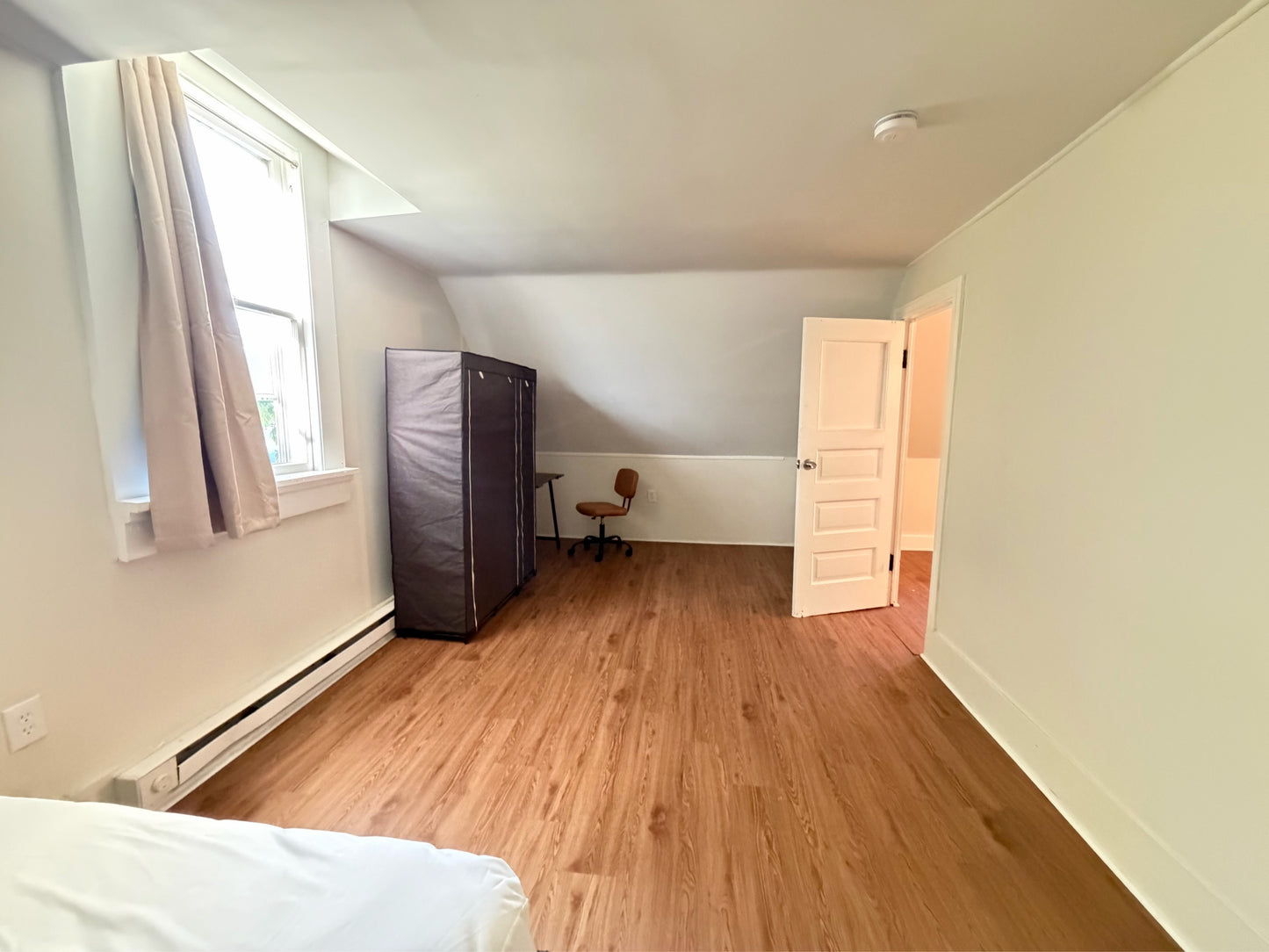 5 bed 1 bath - 99 Custer Street - 1 Buffalo, NY 14214