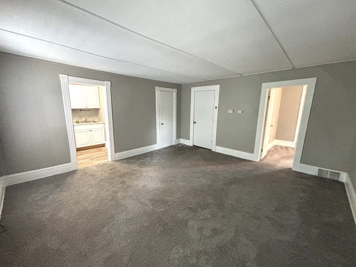 1 bed 1 bath - 321 Washburn Street - 2 Lockport, NY 14094