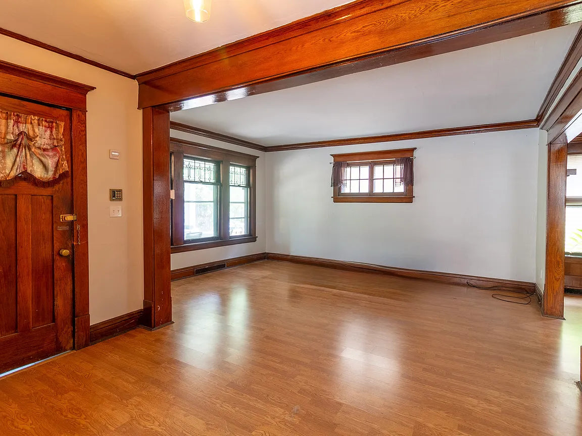3 bed 1 bath- 46 Atlantic Ave #1, Buffalo, NY 14222
