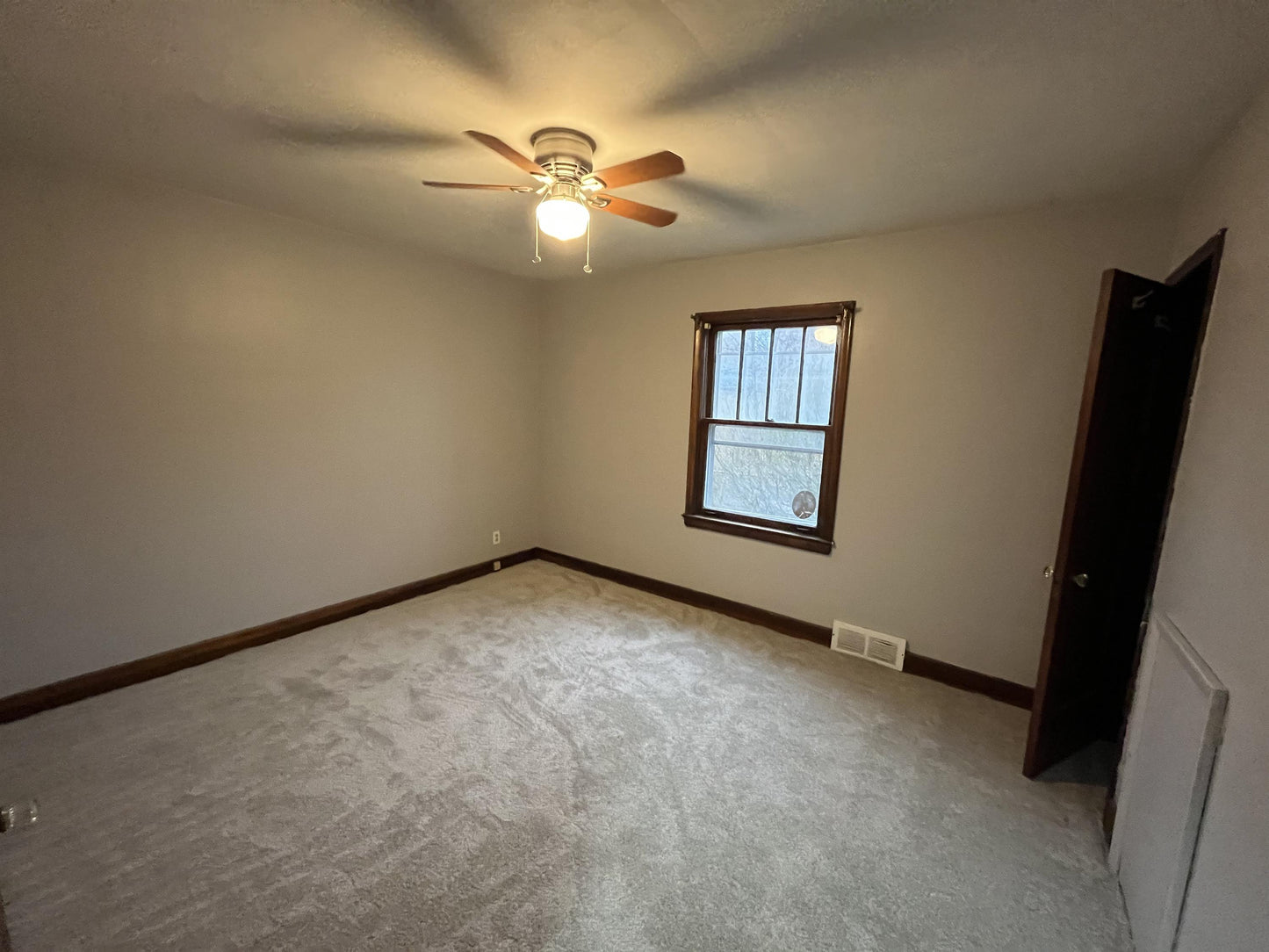 2 bed 1 bath - 487 25th Street - Lower Niagara Falls, NY 14303