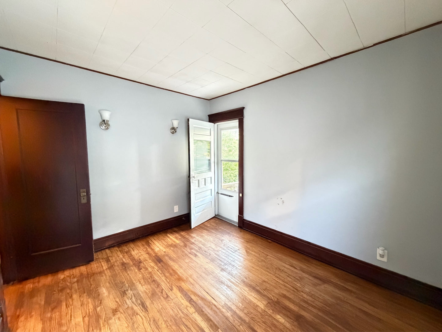 3 bed 1 bath - 418 Colvin Avenue - Upper Buffalo, NY 14216