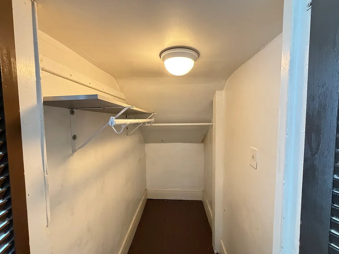 4 bed 2 bath - 1080 Elmwood Avenue, # 1 First Floor, Buffalo, NY 14222