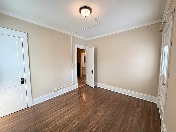 3 bed 1 bath- 300 N Park Ave Unit 1, Buffalo, NY 14216