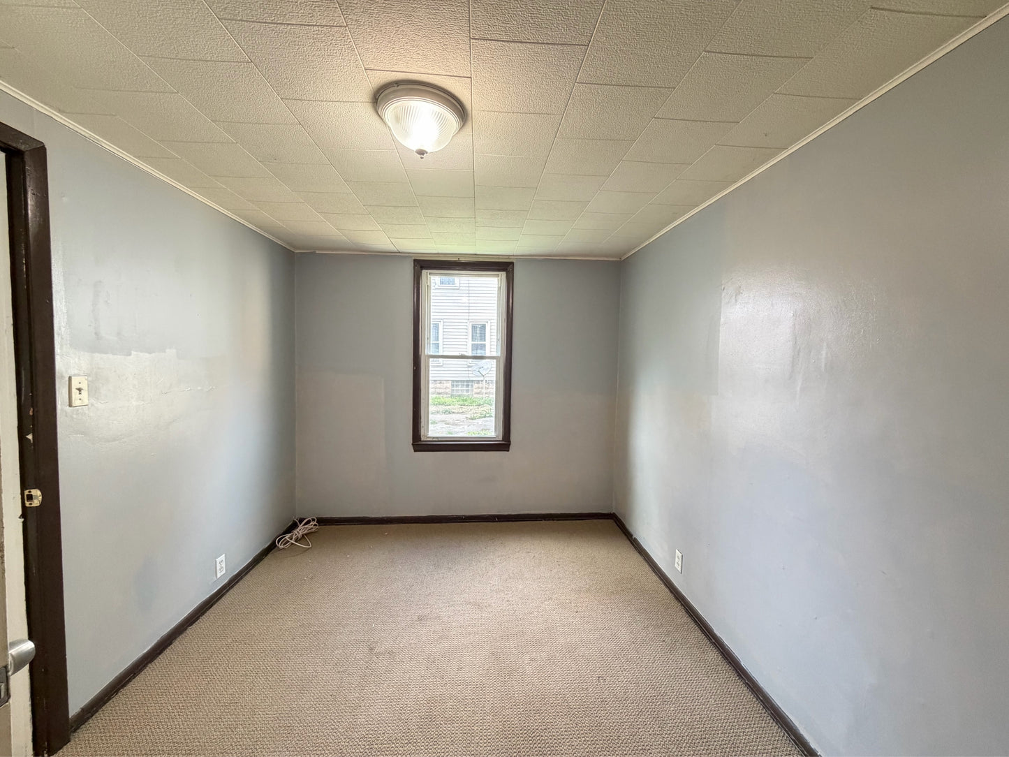 1 bed 1 bath - 111 Southside Parkway - Back House Lower Buffalo, NY 14220
