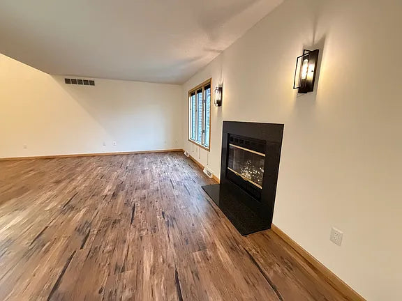 2 bed 1.5 bath- 4553 Abbott Rd, Orchard Park, NY 14127