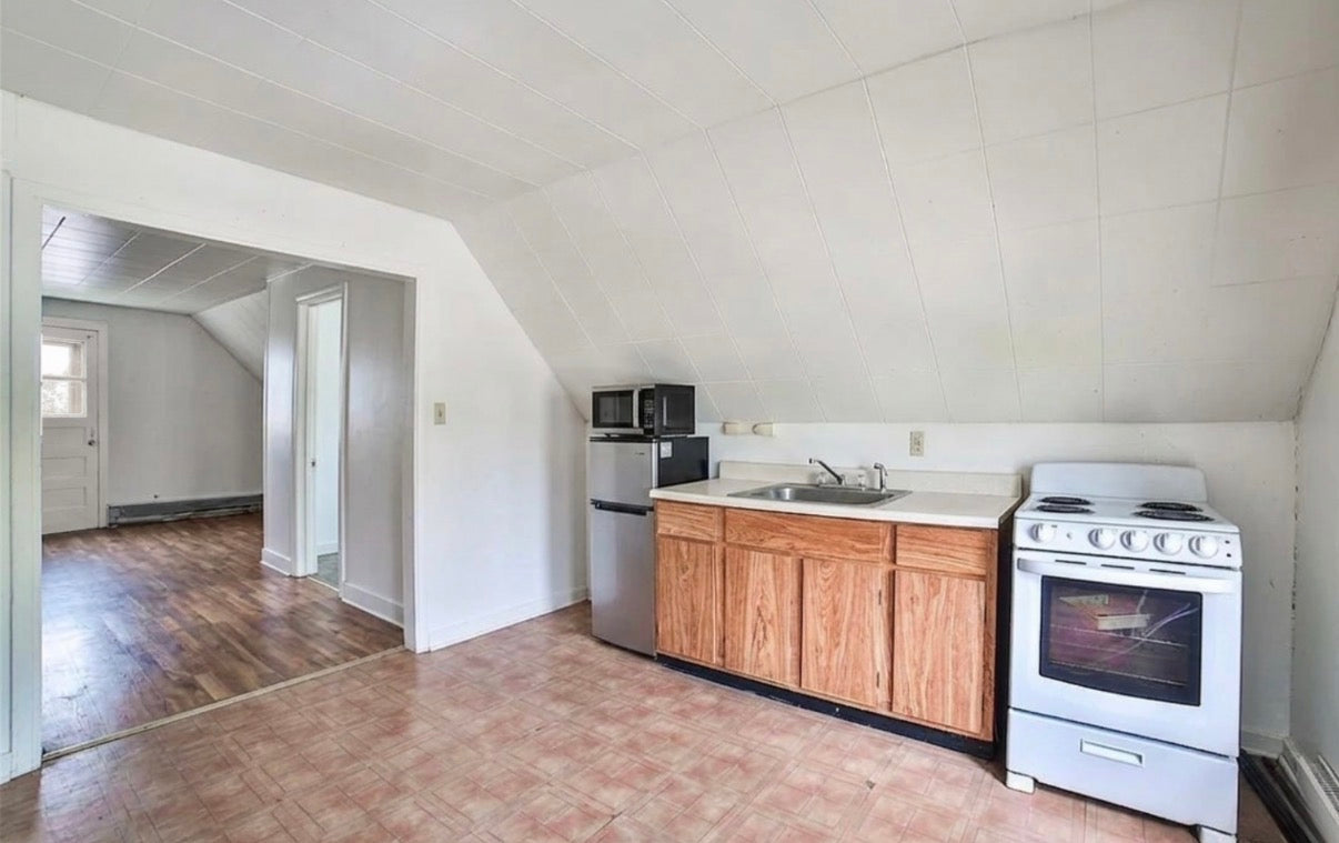 0 bed 1 bath - 1811 Weston Avenue - 3 Niagara Falls, NY 14305