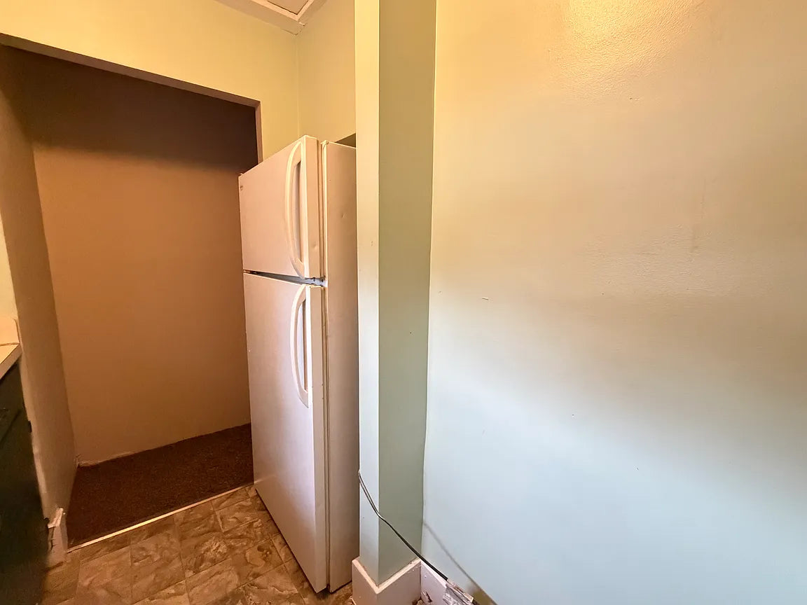 1 bed 1 bath - 75 Schaefer Rd Floor 2, Buffalo, NY 14218
