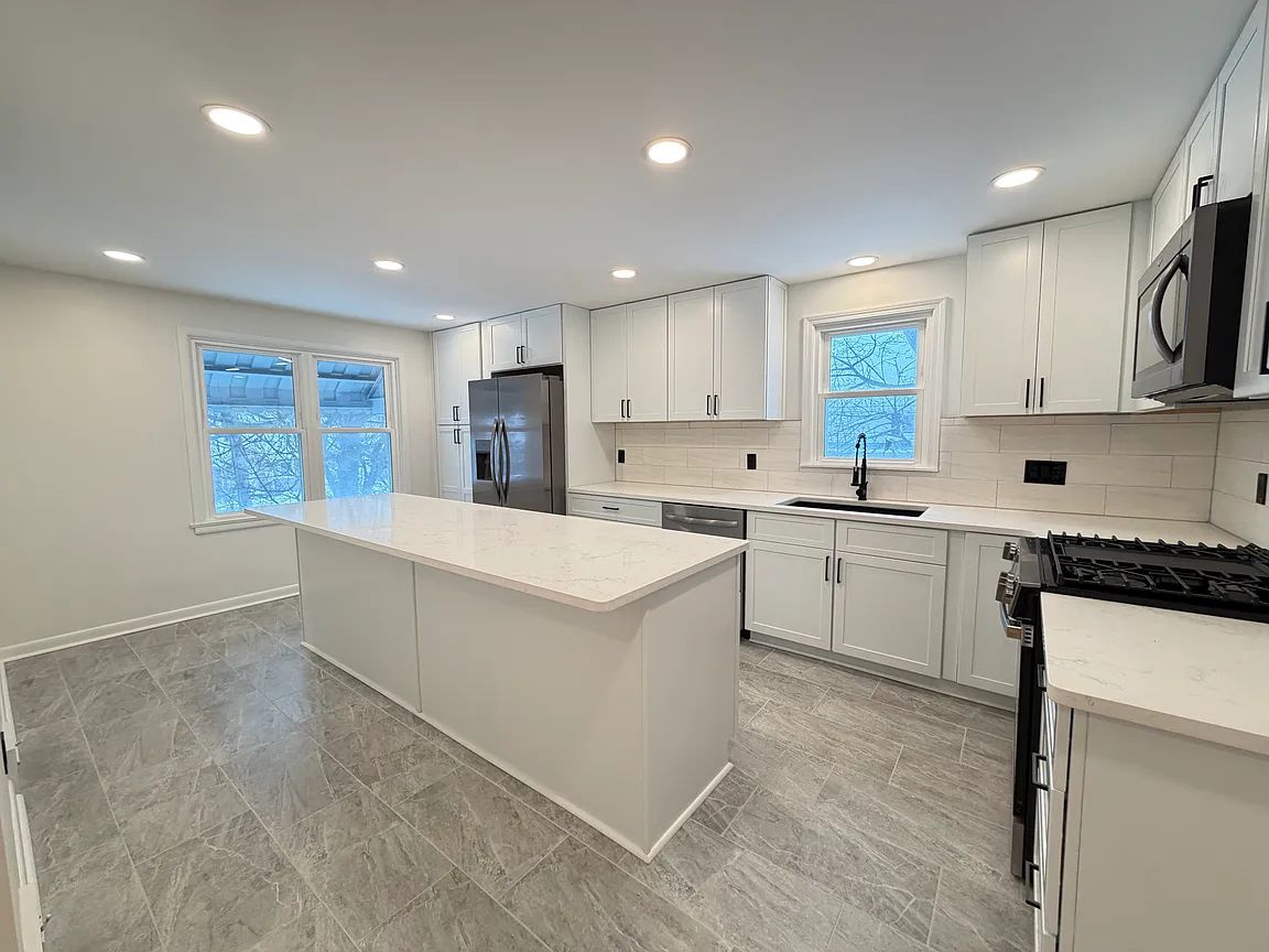 76 S Union Rd FLOOR 2, Buffalo, NY 14221