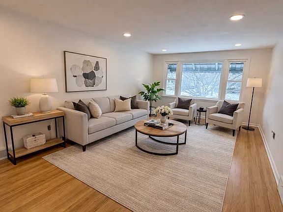 76 S Union Rd FLOOR 2, Buffalo, NY 14221