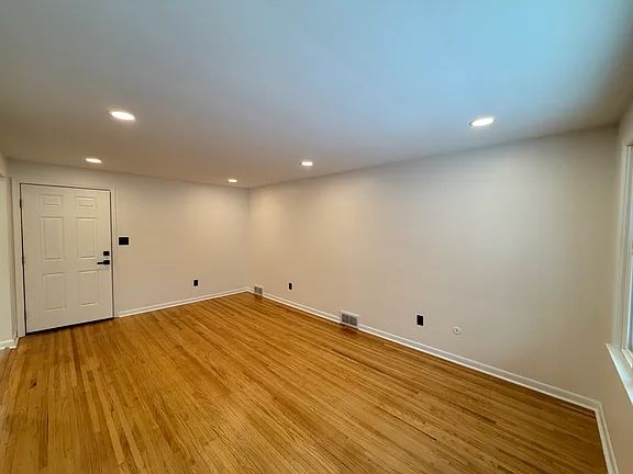 76 S Union Rd FLOOR 2, Buffalo, NY 14221