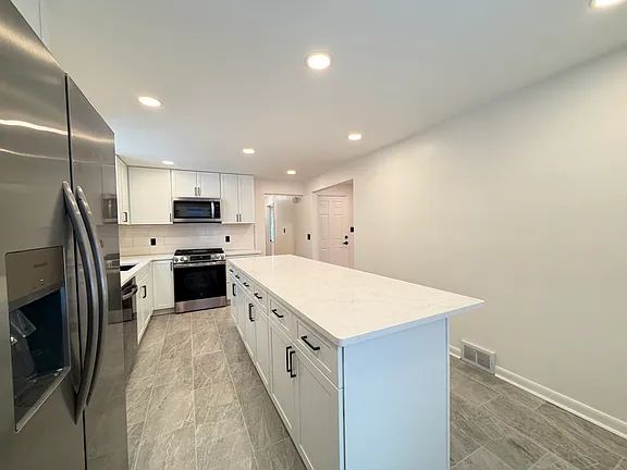 76 S Union Rd FLOOR 2, Buffalo, NY 14221