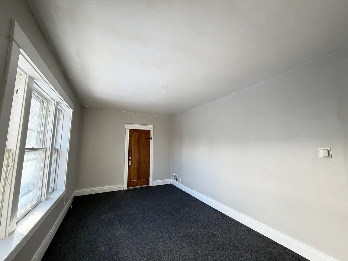 2 bed 1 bath - 799 Niagara St APT 4, Buffalo, NY 14213