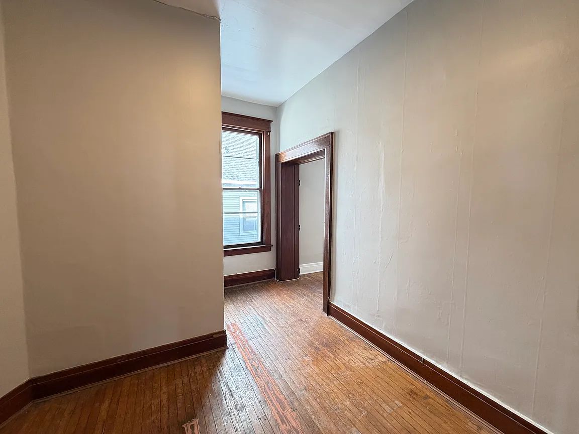 2 bed 1 bath - 799 Niagara St #2 Buffalo NY 14213