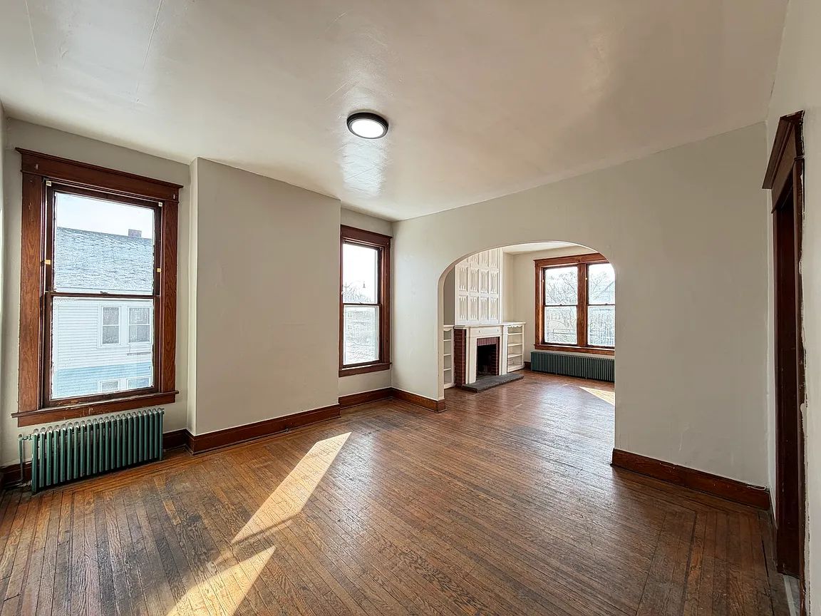 2 bed 1 bath - 799 Niagara St #2 Buffalo NY 14213