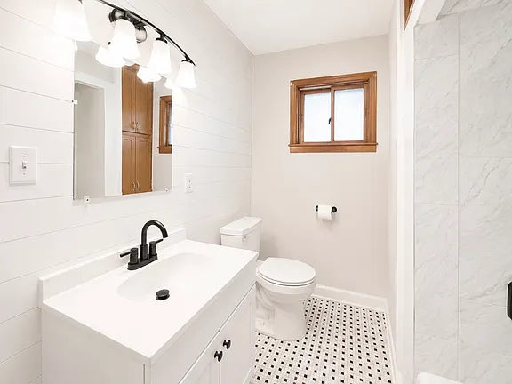 2 bed 1 bath - 42 Peoria Ave, # 1, Buffalo, NY 14206