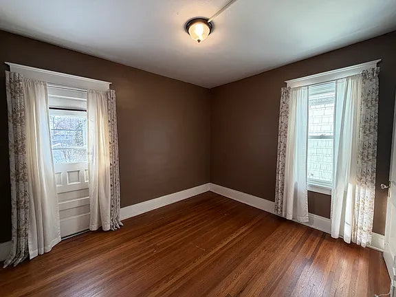 3 bed 1 bath- 300 N Park Ave Unit 2, Buffalo, NY 14216