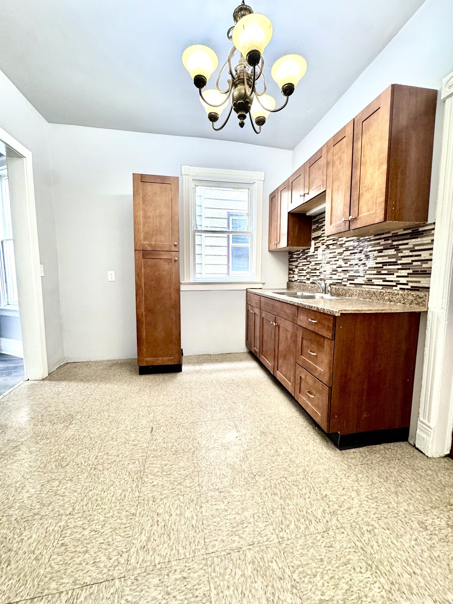3 bed 1 bath - 339 Hampshire Street - 1 Buffalo, NY 14213