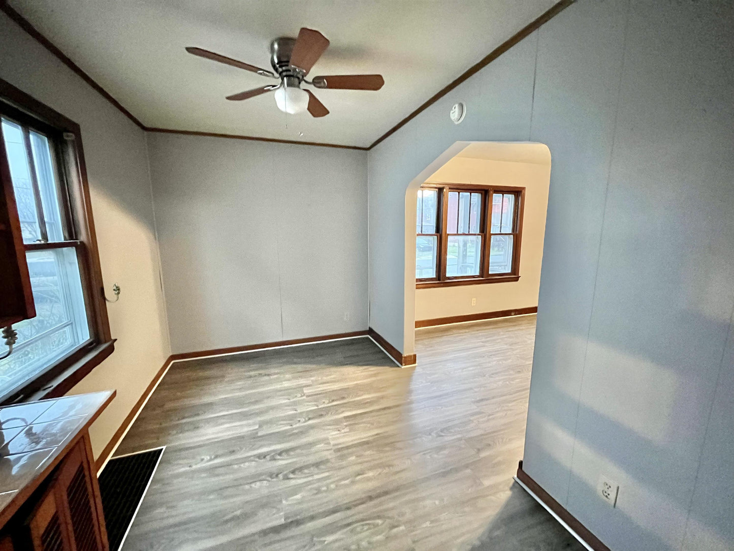 2 bed 1 bath - 487 25th Street - Lower Niagara Falls, NY 14303