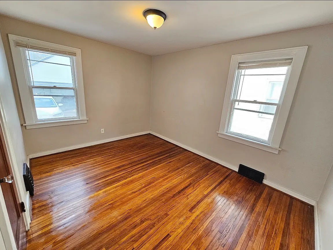 2 bed 1 bath- 175 Hamilton Dr #1, Buffalo, NY 14226
