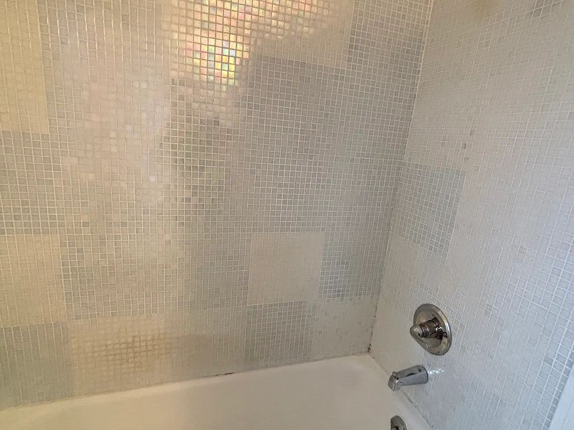 872 West Ave APT 1, Buffalo, NY 14213