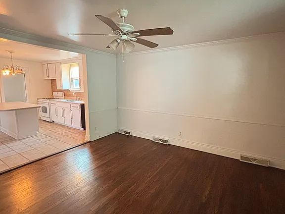 872 West Ave APT 1, Buffalo, NY 14213
