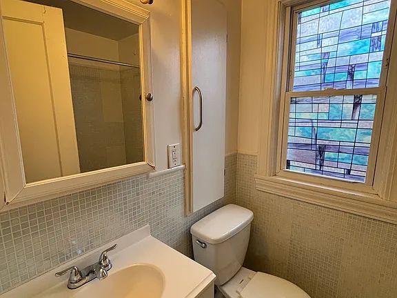 872 West Ave APT 1, Buffalo, NY 14213