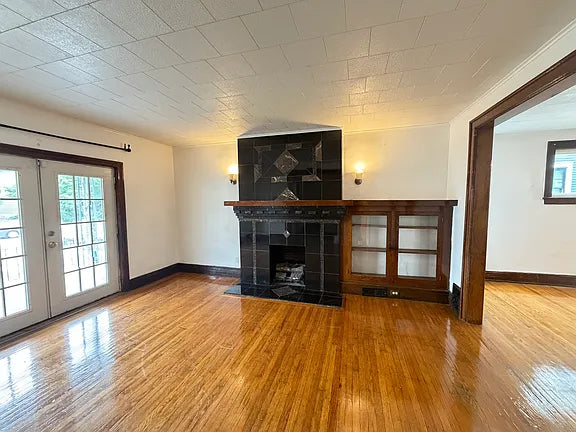 4 bed 2 bath - 1080 Elmwood Avenue, # 1 First Floor, Buffalo, NY 14222